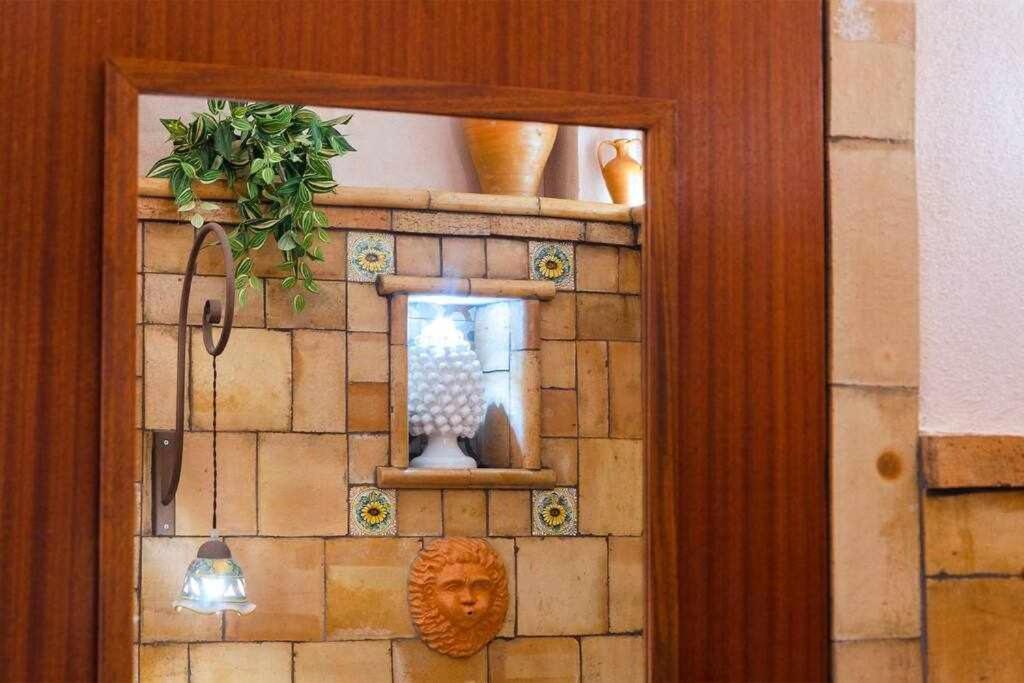Casa Della Giara Parcheggio Supermercato A 200M Giarre Bagian luar foto
