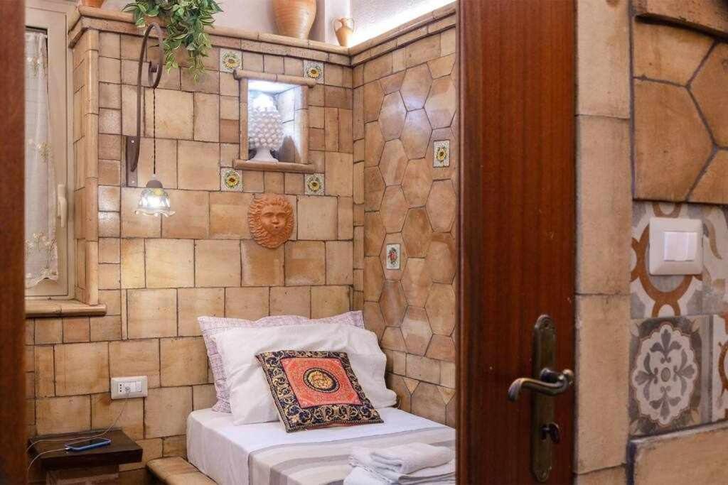 Casa Della Giara Parcheggio Supermercato A 200M Giarre Bagian luar foto
