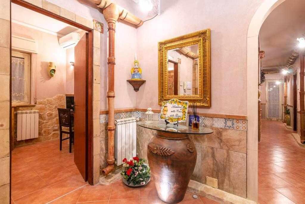 Casa Della Giara Parcheggio Supermercato A 200M Giarre Bagian luar foto